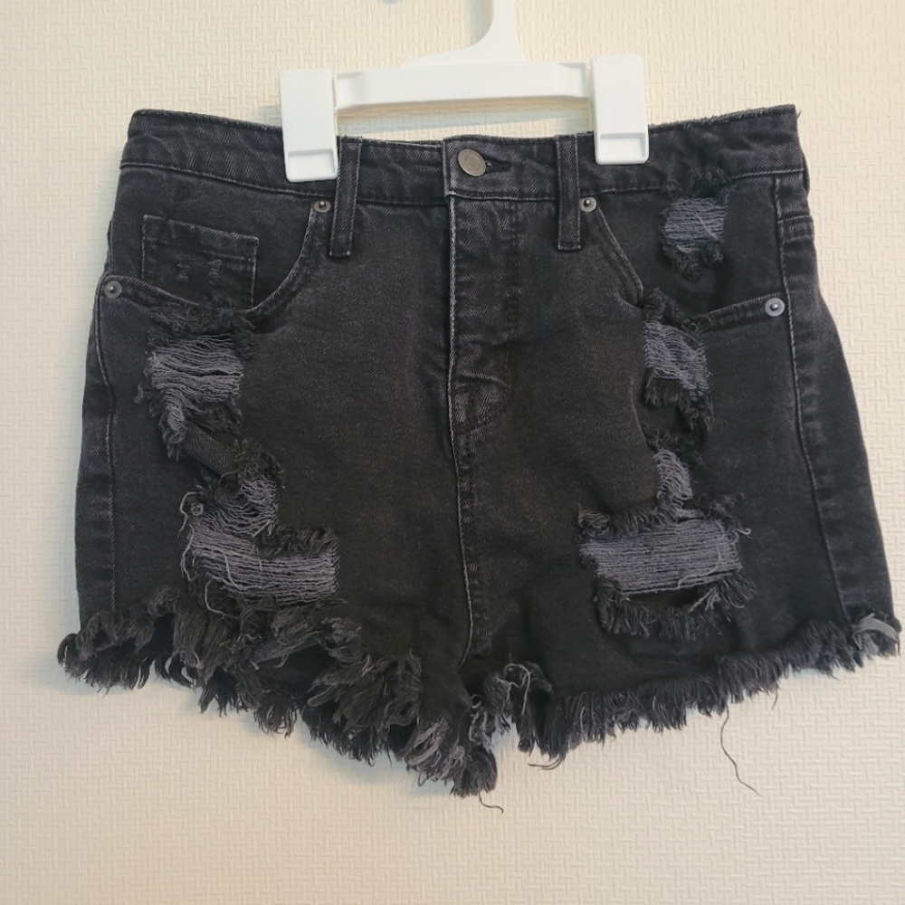 Black hugh waisted distressed denim shorts